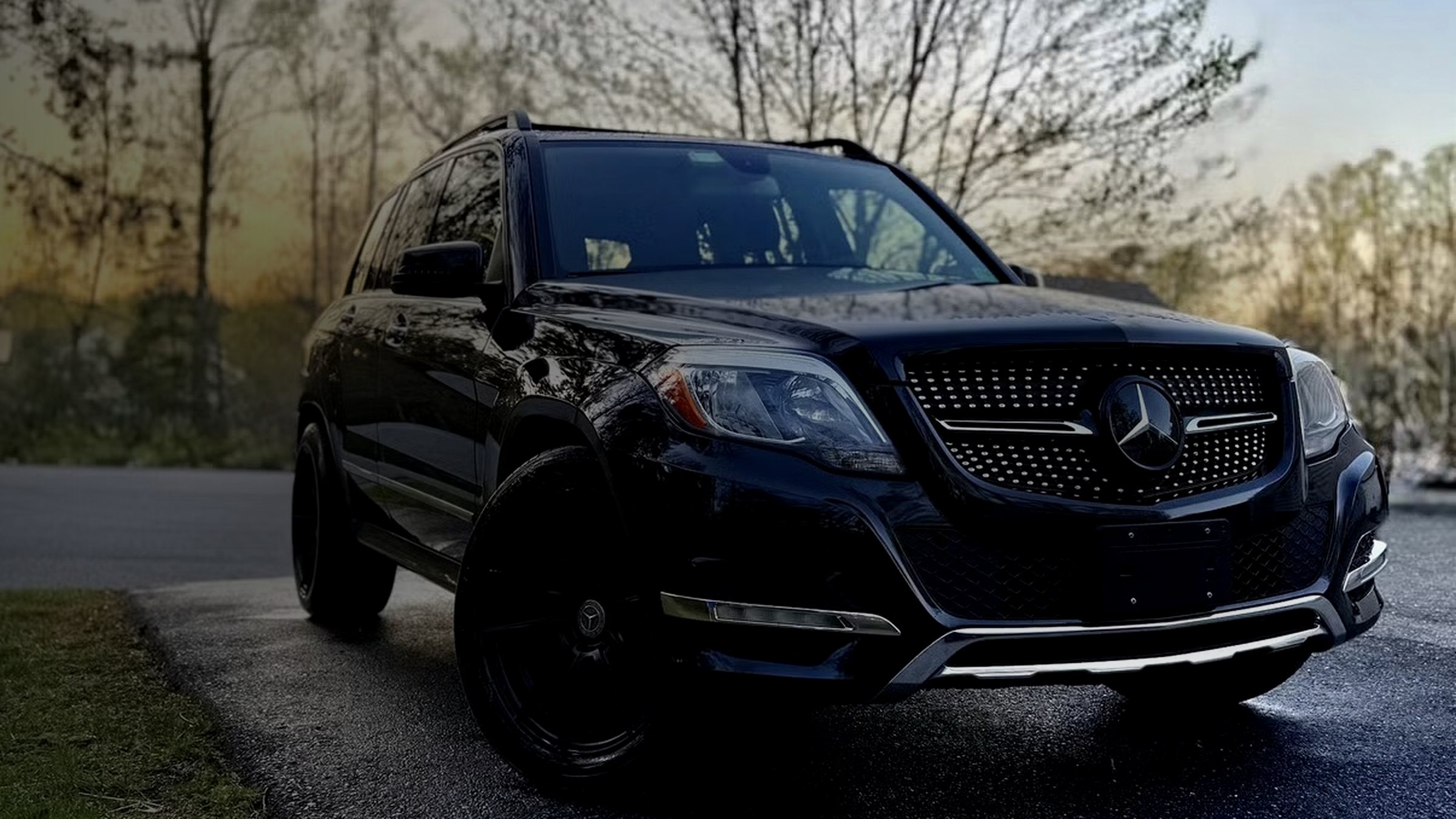 Close detail of a black Mercedes-Benz GLK from Velora Rentals